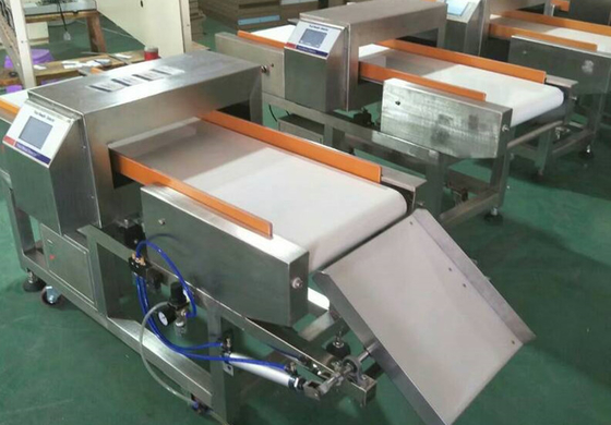 식품 컨베이어를 위한 SUS304 20KG 자동 산업 기계 40M/Min 금속 탐지기